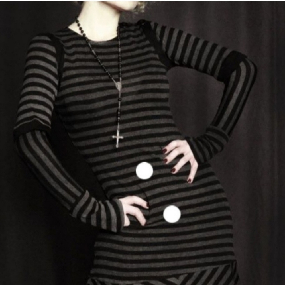 I.S.O ..... Dolls Kill  Noir Lingering Thoughts Tunic